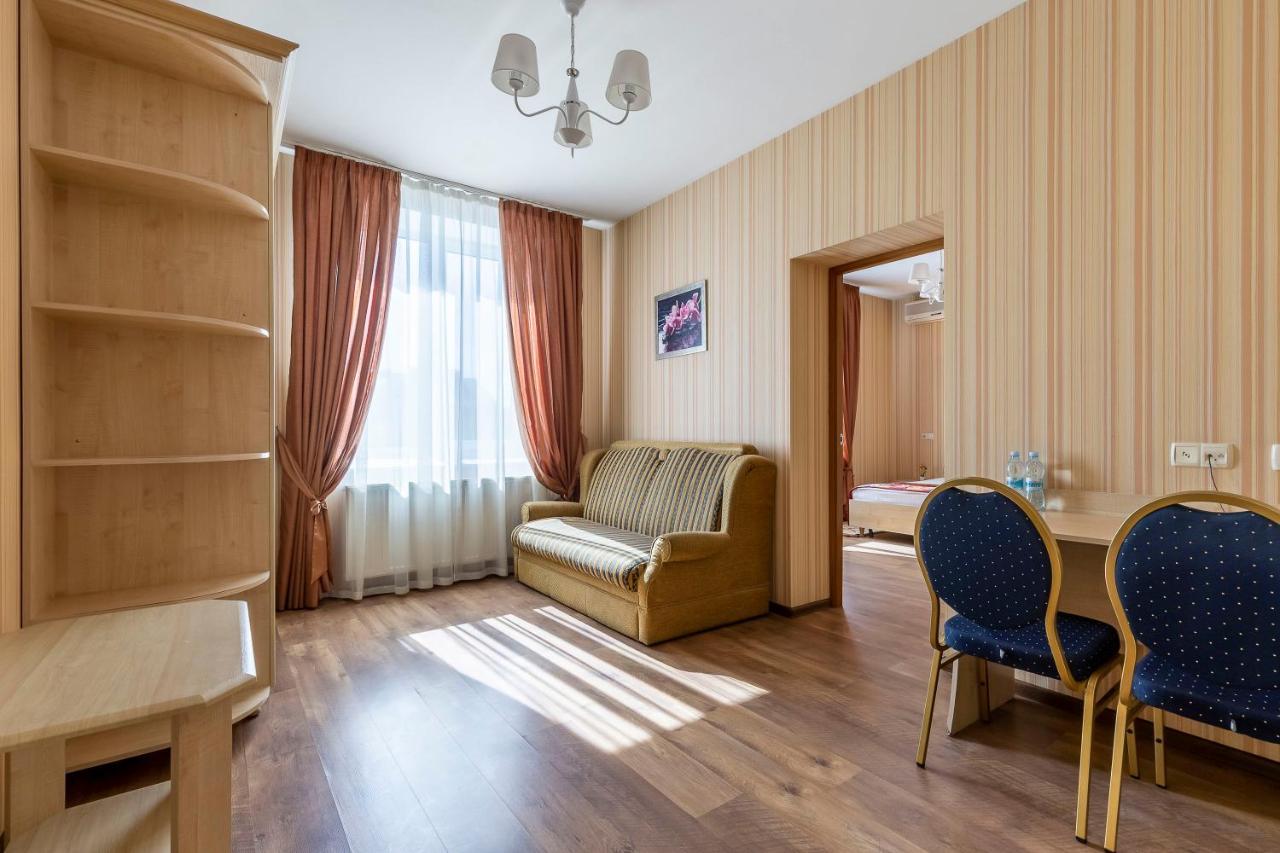 Siesta киев Sofiivska Borshchahivka