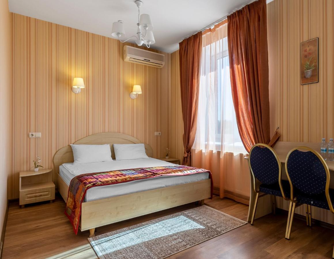 Siesta киев 3*